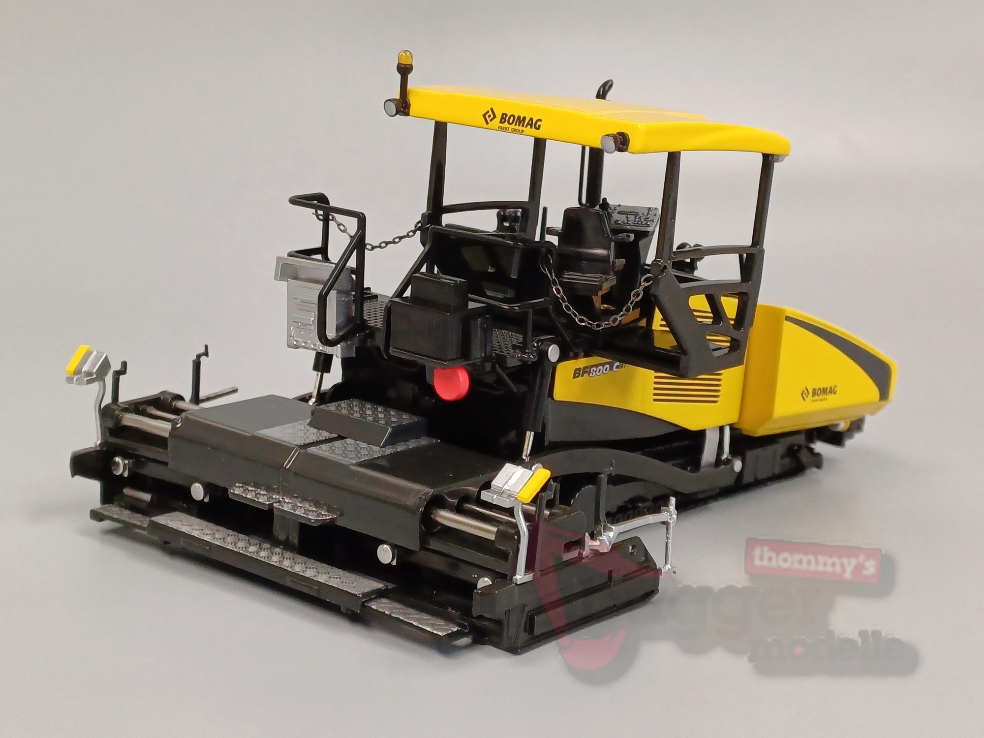 10183 - Bomag BF 800 Deckenfertiger